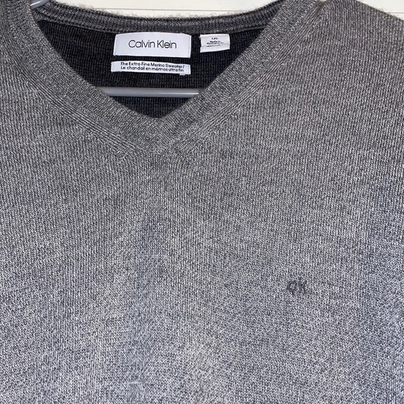Calvin Klein Men’s sweater - Picture 3 of 5